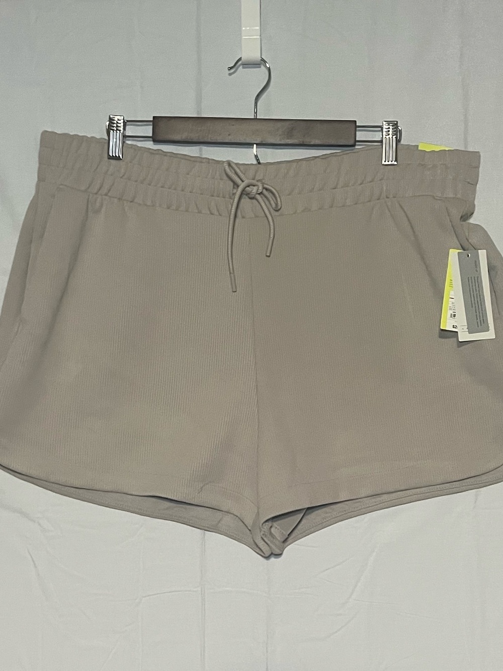 all in motion High Rise Taupe Elastic Drawstring Athletic Shorts XXL